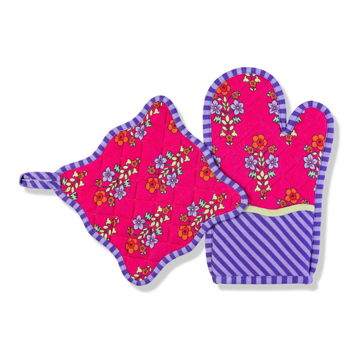 Maroon Pot Holder & Oven Mitt