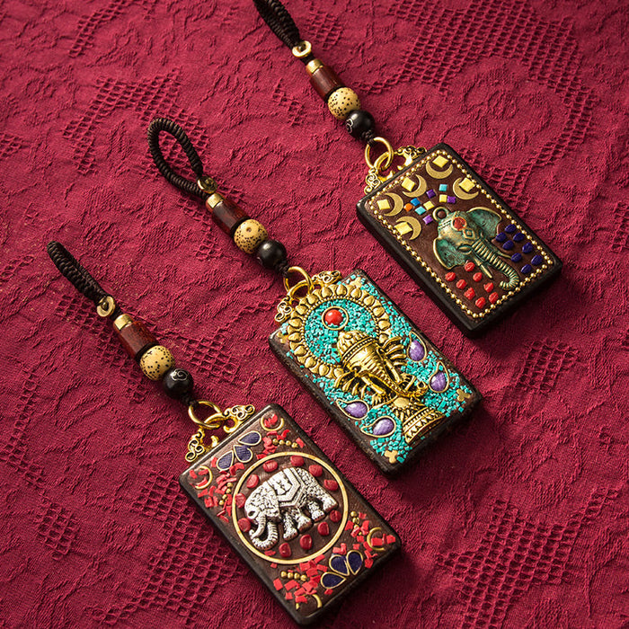 Nepal exotic keychain pendant creative personality men's and women's car chain red hand woven rope Pendant